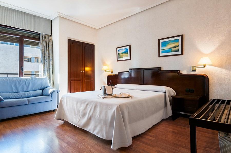 Hotel Alcantara Caces Zewnętrze zdjęcie