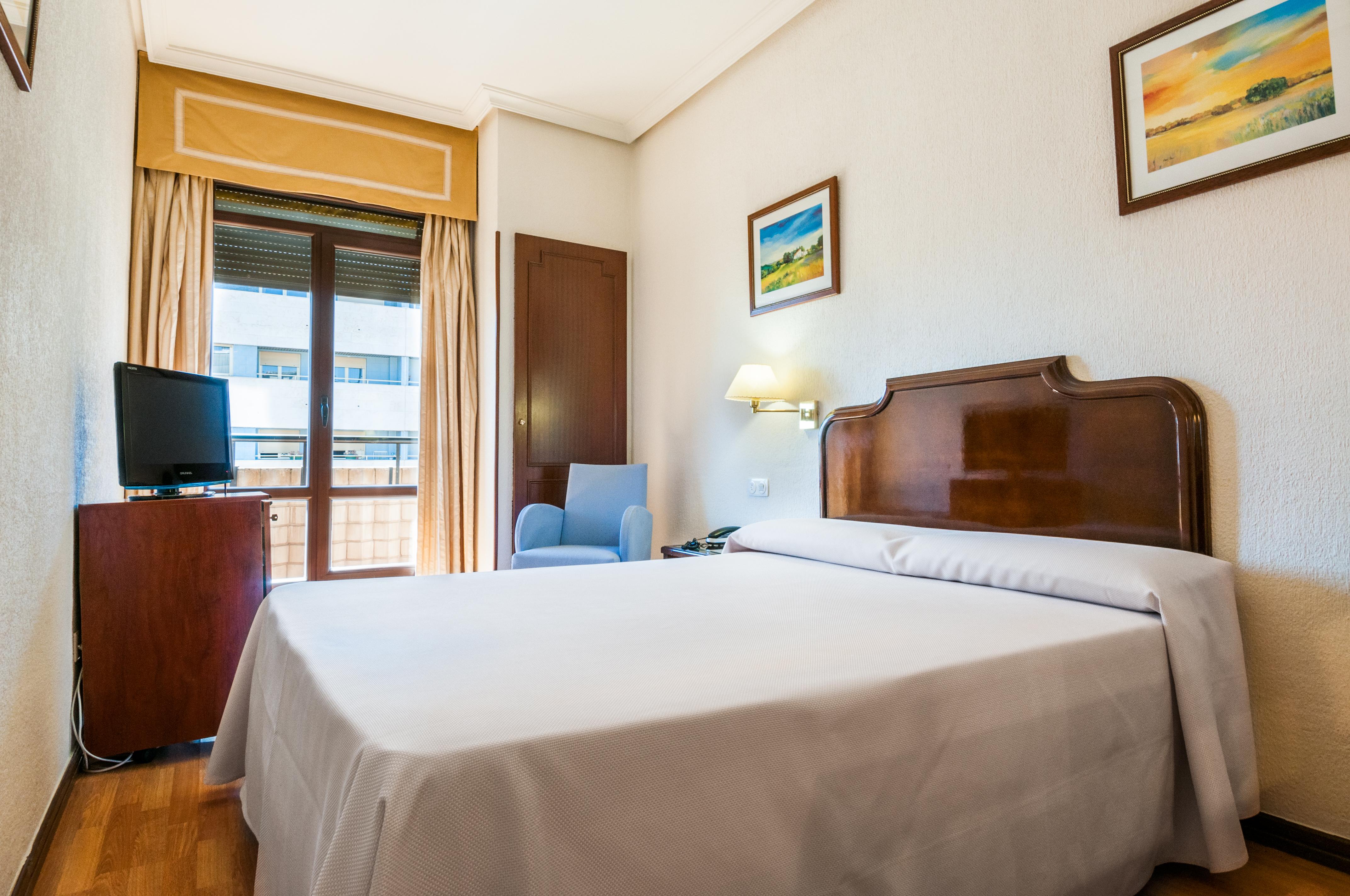 Hotel Alcantara Caces Zewnętrze zdjęcie
