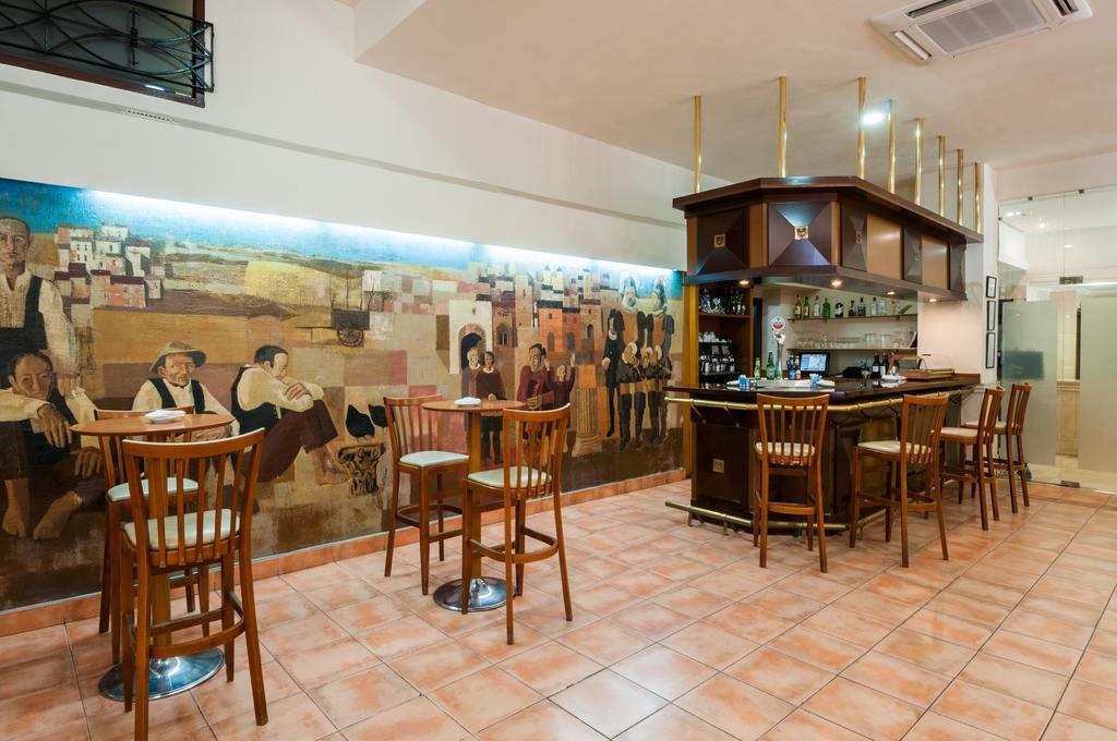 Hotel Alcantara Caces Zewnętrze zdjęcie